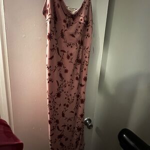 Chic Floral Maxi Dress in Pink